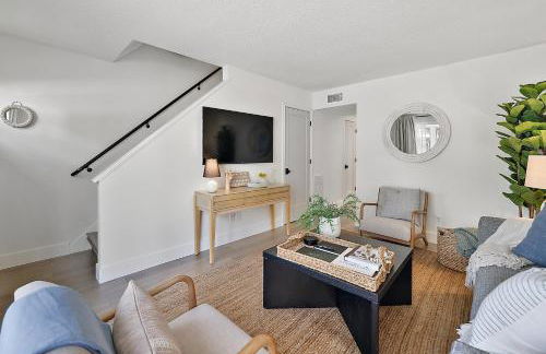 The Augustine - Steps to Downtown w King Bed - Foto 6