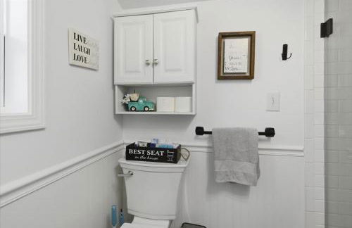 Lakefront w/ Private Dock, 2 Slips, Swim Mat, Firepit, & Covered Patio 44mm - Foto 39