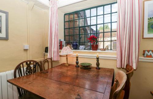 Yew Tree Cottage - Photo 13