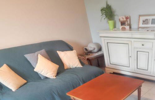 Maison de charme à Primelin avec jardin et parking privé - Foto 9