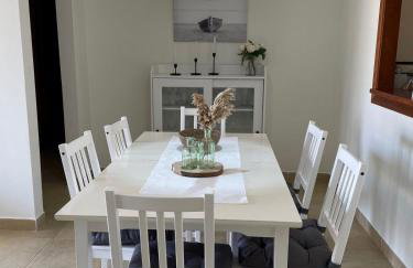 Apartamento con piscina y terraza muy cerca de la playa - Foto 8