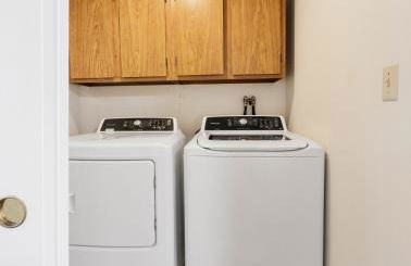 Waterfront Home with Guest Cottage - Foto 20