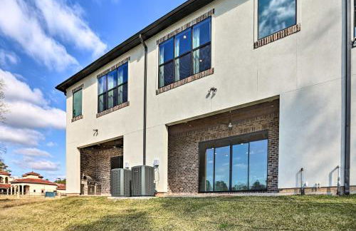Elegant Lake Conroe Townhome with Boat Slip! - Foto 26