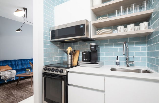 Kasa Collins Park Miami Beach Convention Center - Photo 21