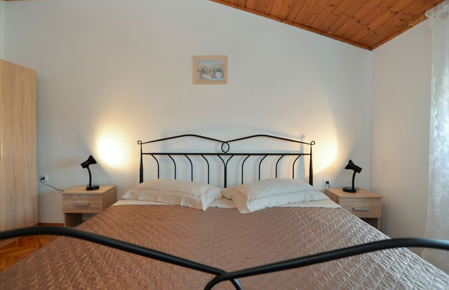 Apartment 1376 - Photo 8