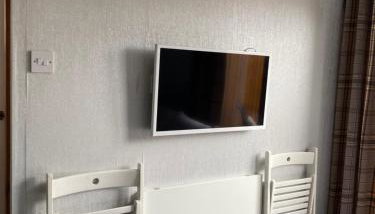 Ensuite room with micro, fridge, washer drier - Foto 4