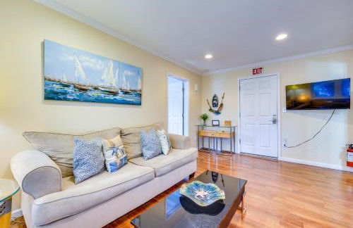 Heart of Historic District Pet-Friendly Home! - Photo 1