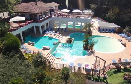 ZEcamping 4 animaux acceptés hammam sauna piscine et soirées animées - Foto 1