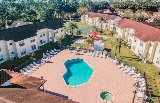 Near Theme Parks! Potter's Castle! Gorgeous, 3 BR's, Sleeps 8, Pool! - Foto 22