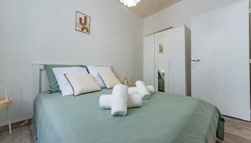 Quercy Blanc coeur de village parking facile - Foto 4, wardrobe