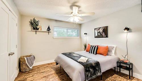 Global Cup Love for Dallas - Close to Deep Ellum & AAC - Foto 4