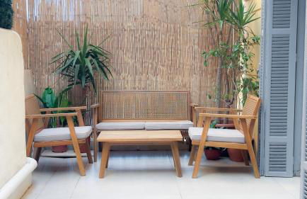 Central Studio - Bright & Modern - Private Terrace - AirCon - Near Train & Beach - Foto 11