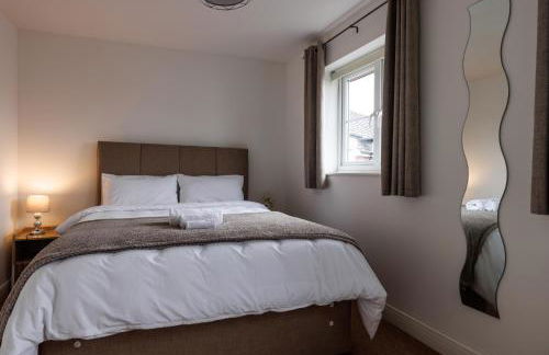 Spacious 4-Bedroom House in Aylesbury Ideal for Contractors Professionals or Larger Families - Foto 36