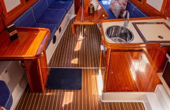 Stunning Boat 2 BEDROOMS, WC, high ceiling - Photo 1