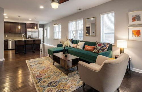 Two Comfy Condos Near City Center OTR UC Zoo - Foto 1