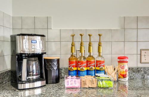 Cadillac Vacation Rental with Dock on Lake Mitchell! - Foto 11