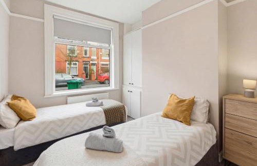 Manchester home, Sleeps 6, Contractor Friendly, Free Parking - Foto 5