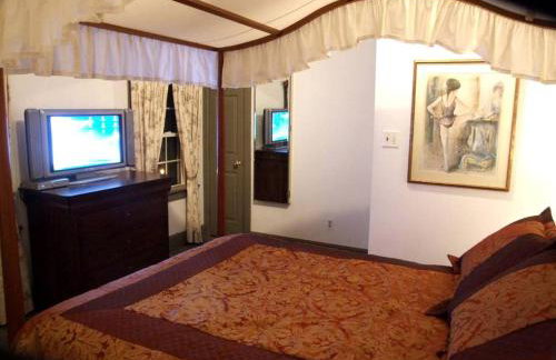 Charming Cottage Getaway with an Indoor Fireplace in Chester Springs, Pennsylvania - Foto 4