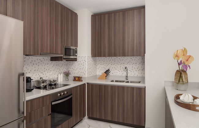 Avani+ Palm View Dubai Hotel & Suites - Photo 28