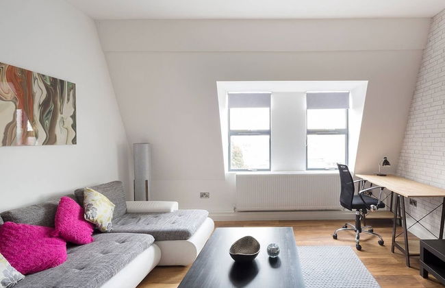 Manhattan Heights 2 - Photo 1