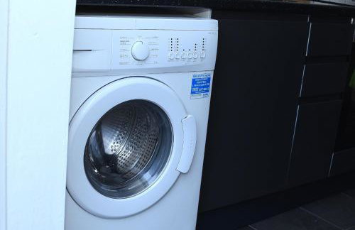 Tranquil Stays at 3 bedroom House in Dagenham - Foto 60