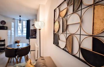 L'Art Déco 3 étoiles Wifi, Netflix, Disney, Coeur de Bastide - Photo 3