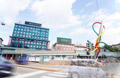 Cadorna Prestigious Apartment - Modern Architecture in front of the Station - Photo 32