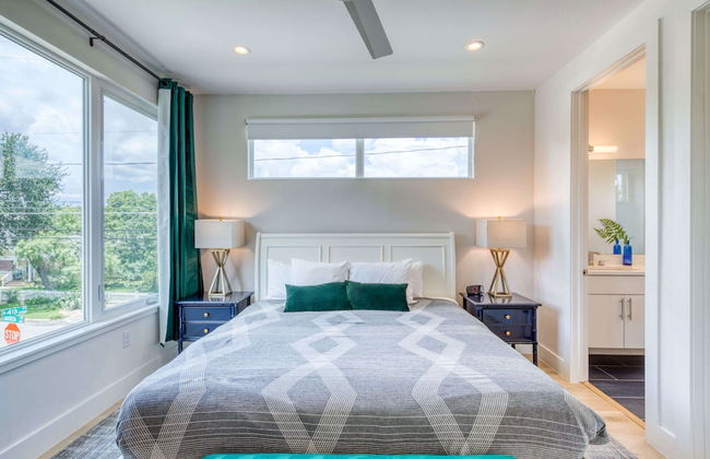 Contemporary Home Centrally Located Near Soco & DT - Foto 7