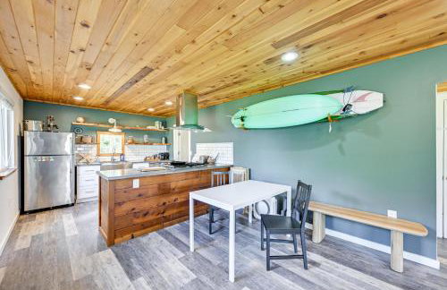 Walk to Beach Creek-Front Sekiu Home with Fire Pit! - Foto 3