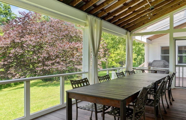 Beautiful Home on a Quiet Lot, Sleeps 14, Treehouse & Game Room! - Foto 38