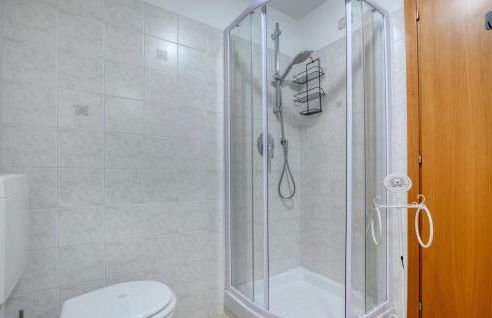 1 Bedroom Stunning Apartment In Masso - Foto 16