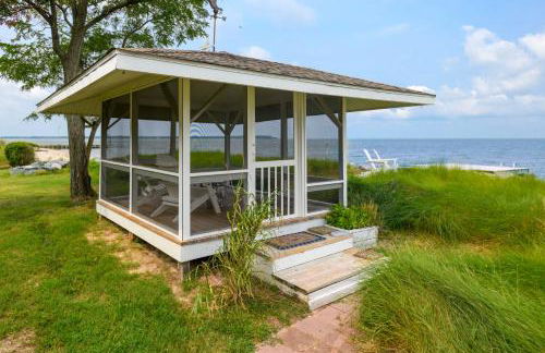 Bayfront Gem with Amazing Water Views and Pond! - Foto 36