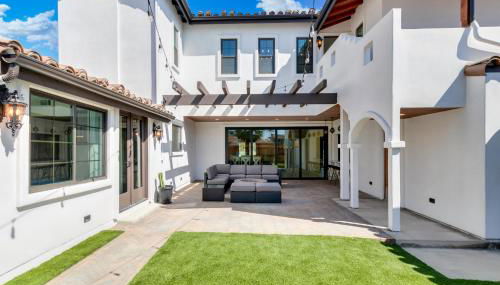 Luxury Oasis with Ping Pong, Firepit and Cozy Patio - Foto 2