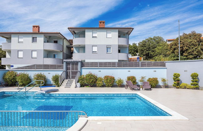 Mery's Sunny Pool Apartment - Foto 11