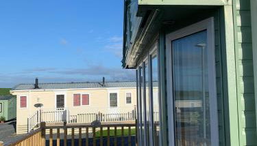 Immaculate 2-Bed Lodge in Monreith - Photo 3