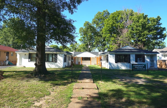 Medical District Gem - Photo 1