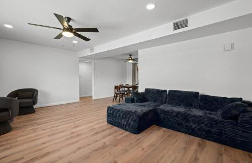 Modern 5BR Retreat l Cozy l Spacious Work-Friendly - Foto 6