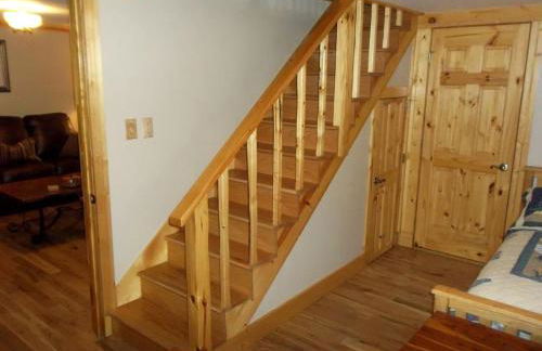 Lovely Log Cabin in the Woods with Hot Tub near the Red River Gorge in Kentucky - Foto 14