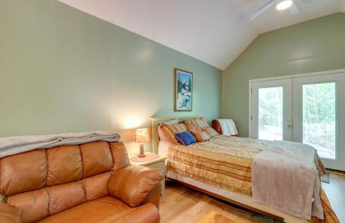 Secluded Mountain Cabin with Decks and Gazebo! - Foto 17