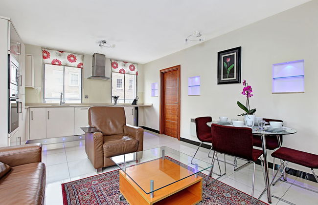 Baker Street Suites - Photo 50