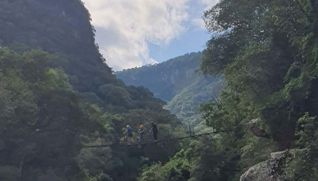 Ivorá Waterfalls Tour in a Military Truck - Foto 5