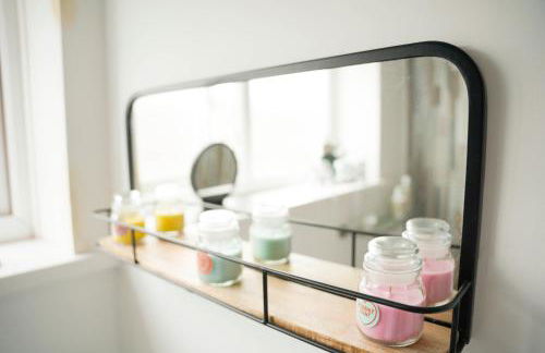 Sara’s Apartment - Photo 10