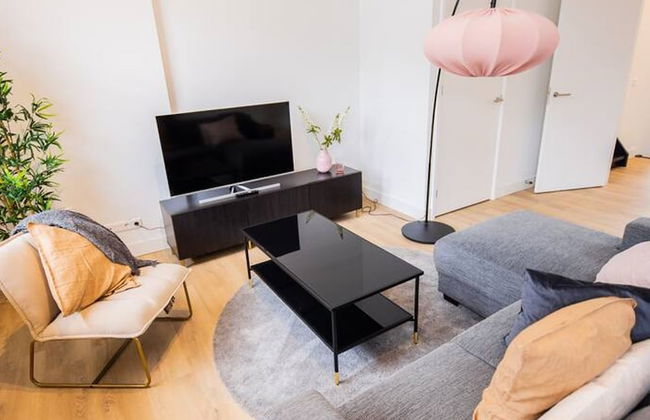 Serviced 3BR Apartment in Utrecht - Photo 15