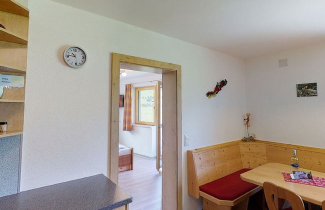 Idyllic Apartment in Stumm With Panoramic View - Photo 18
