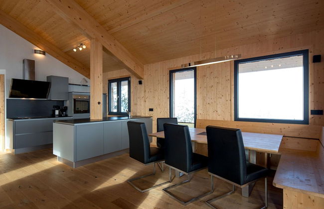 Chalet in Alps Near Ski Slopes With Jacuzzi - Photo 19