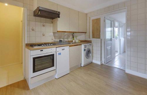 Modern 4 bedroom house in Heathrow, London - Foto 19