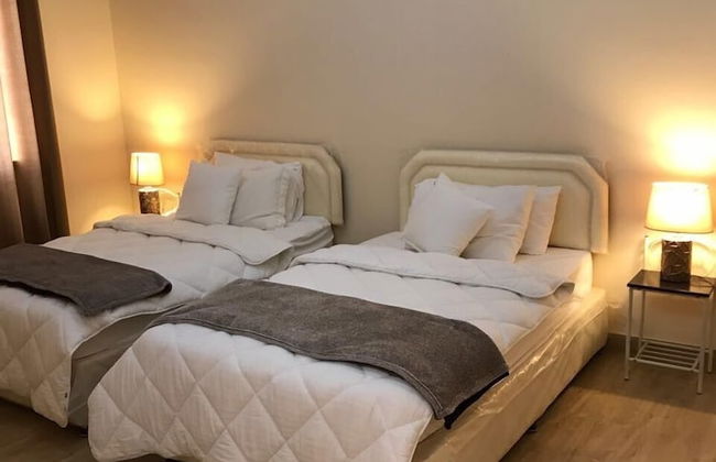 City Villa - Photo 8