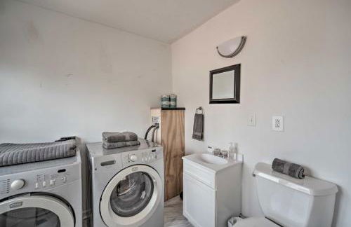 Trendy Superior Home Perfect for Groups! - Foto 20