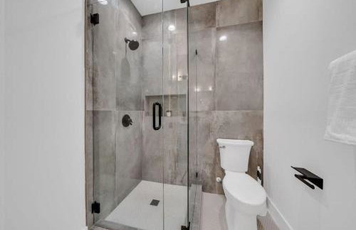 Sleeps 42 2 Pools & Game Room 11BR near Downtown - Foto 38