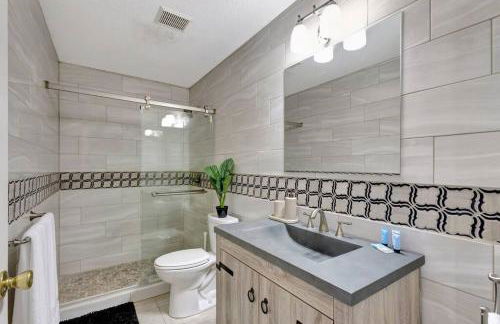 Hottub! Mini Golf! Water Access! Pets! 5min beach! - Foto 42